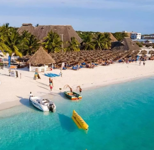 The 4-Day Zanzibar Adventure & Relaxation: Safari Blue & Beach Bliss