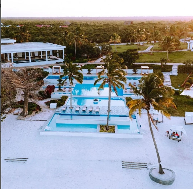 7-Day Tanzania Safari & Zanzibar Beach Holiday