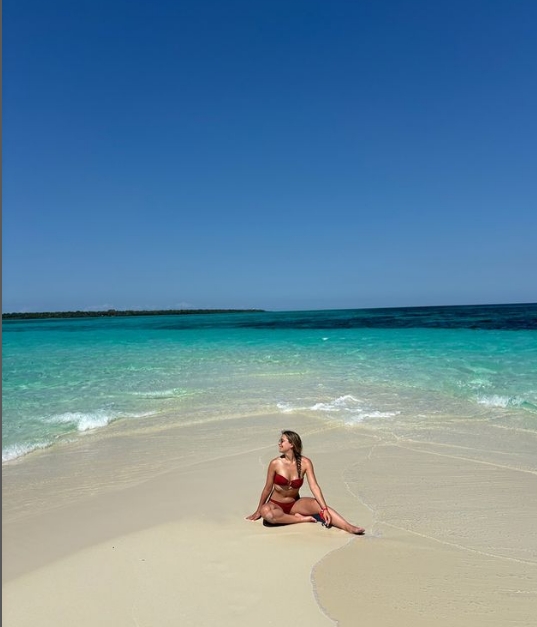 Zanzibar Safari Blue: A Sailing, Snorkeling & Seafood Adventure